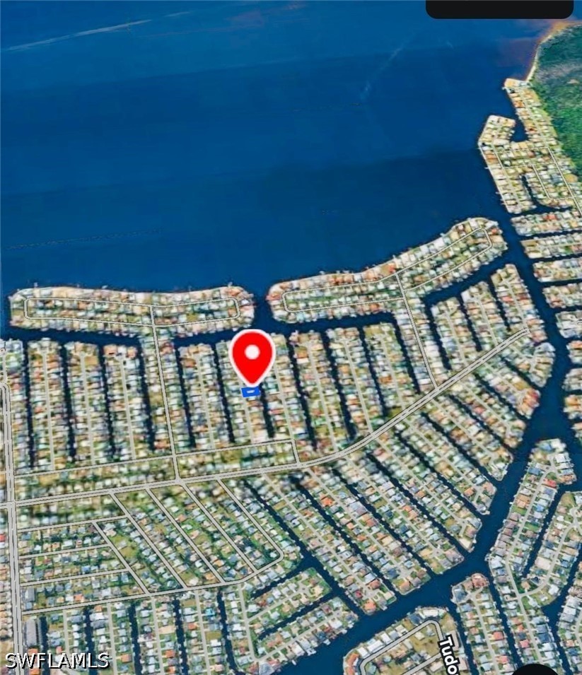 Waterfront Home for Sale in Cape Coral, photo 4