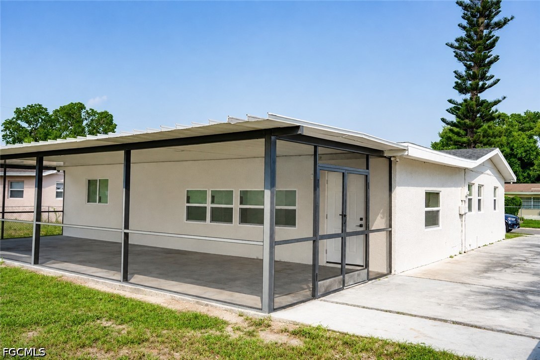 4 Bed SingleFamilyResidence for Sale in Fort Myers, photo 4