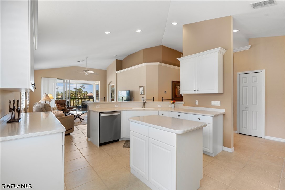 3 Bed Waterfront Home for Sale in Sabal Palm, photo 4