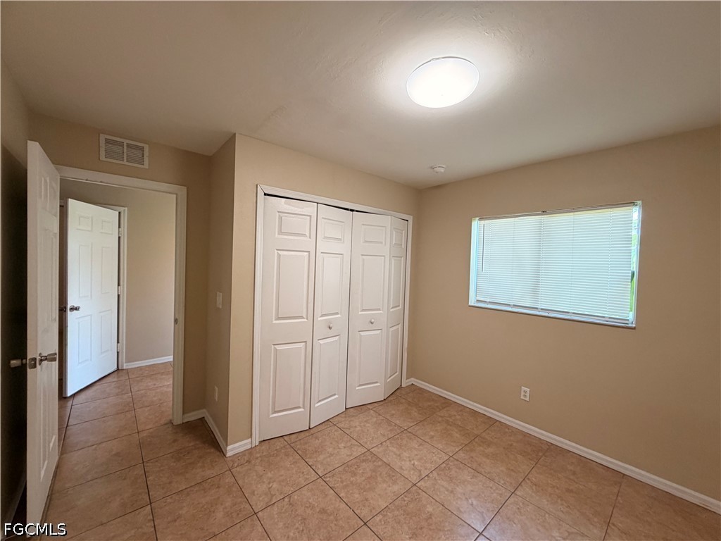 2 Bed Duplex for Sale in Lehigh Estates, photo 4