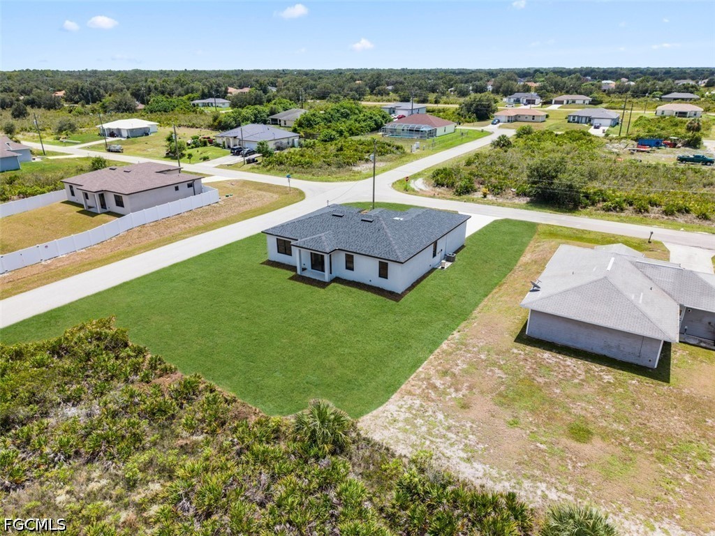 3 Bed SingleFamilyResidence for Sale in Lehigh Acres, photo 4