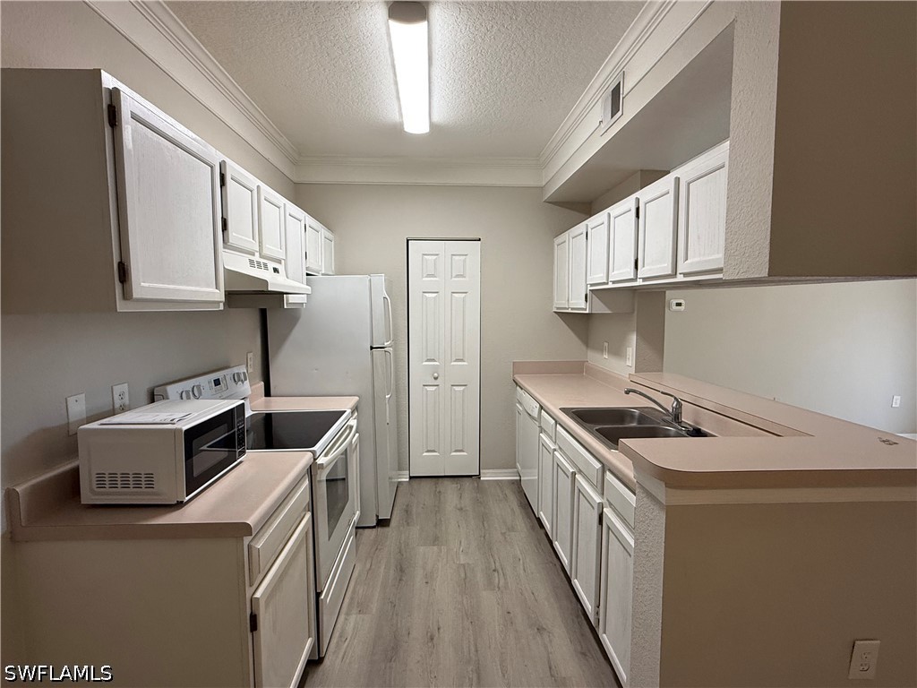 1 Bed Condominium for Sale in Royal Greens, photo 4