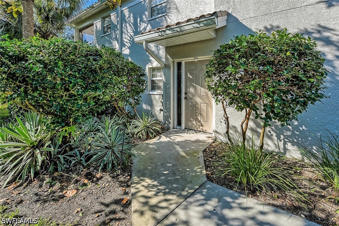 3 Bed Waterfront Home for Sale in Naples, photo 4
