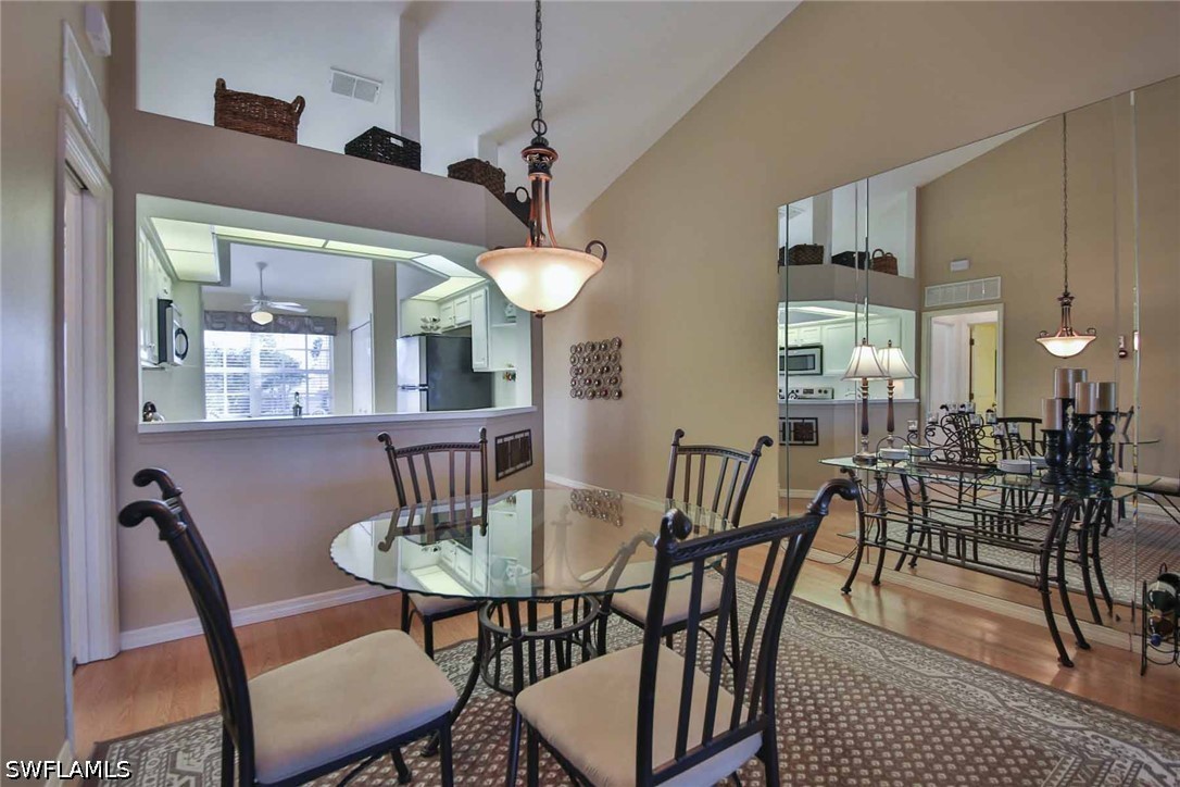 2 Bed Condominium for Sale in Bonita Springs, photo 4