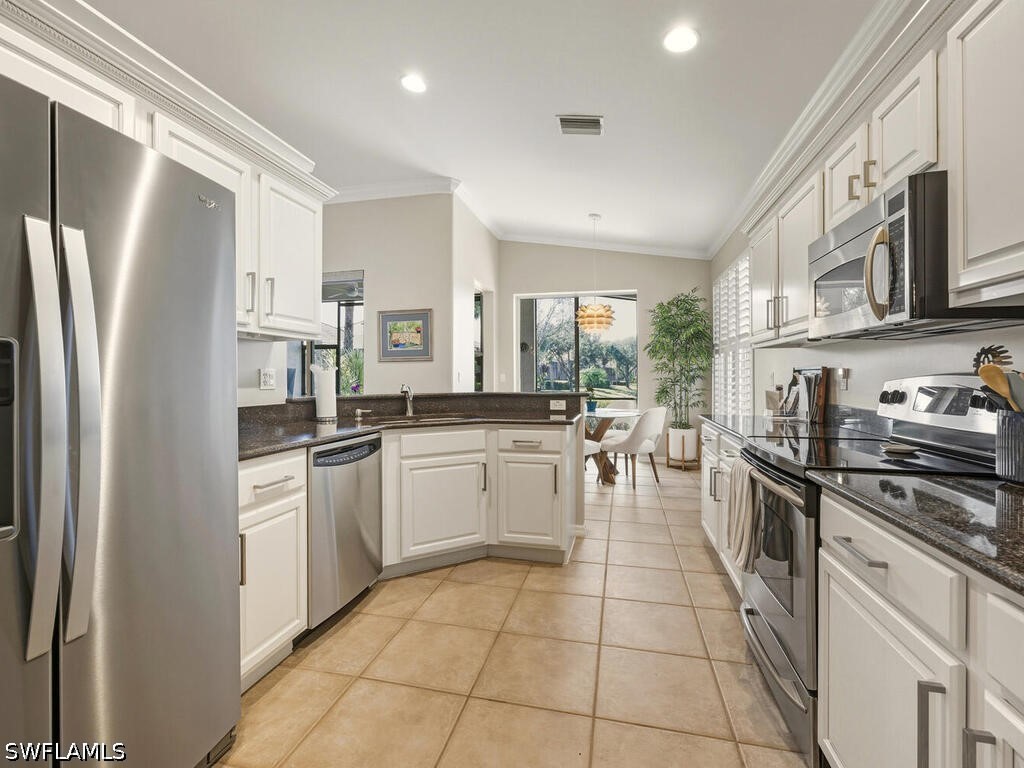 2 Bed Waterfront Home for Sale in Tivoli, photo 4
