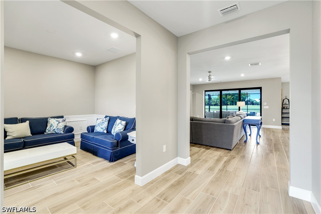 5 Bed Pool Home for Sale in Naples, photo 4