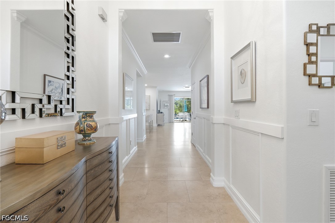 4 Bed Pool Home for Sale in Naples, photo 4