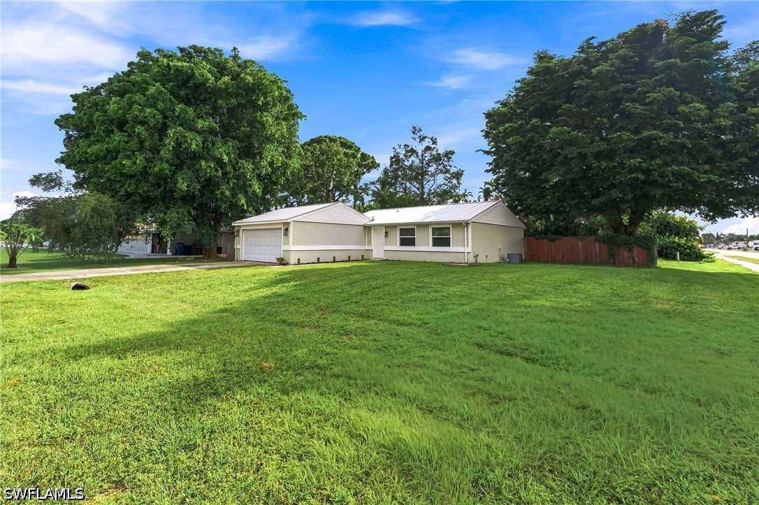 3 Bed SingleFamilyResidence for Sale in San Carlos Park, photo 4