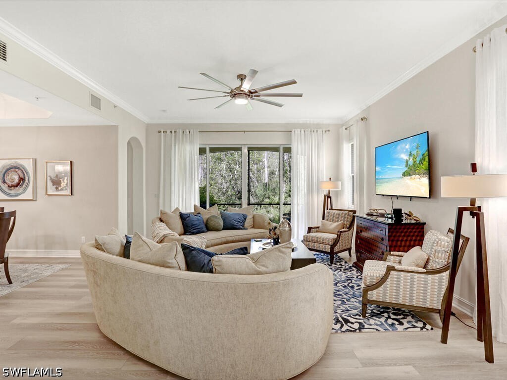 2 Bed Condominium for Sale in Naples, photo 4