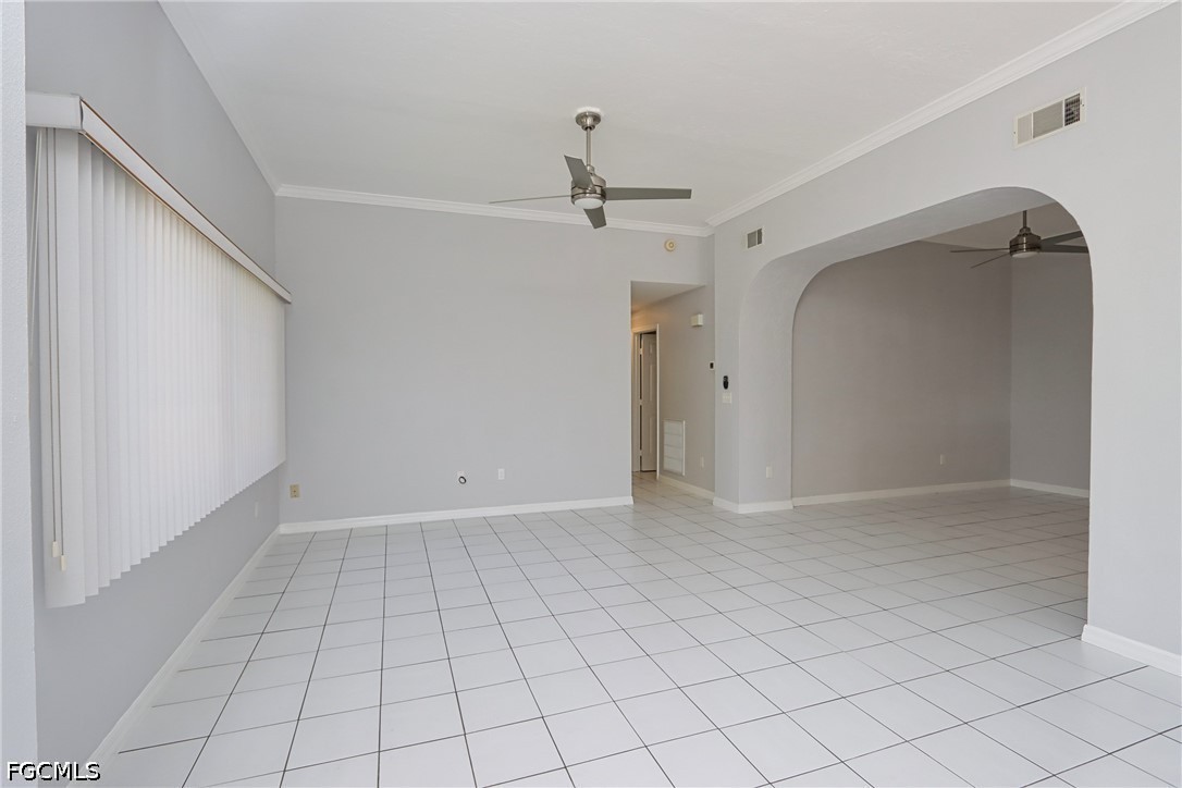 2 Bed Condominium for Sale in Cape Coral, photo 4