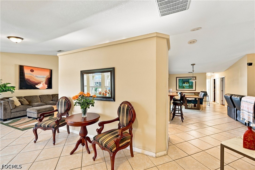 4 Bed Pool Home for Sale in Cape Coral, photo 4