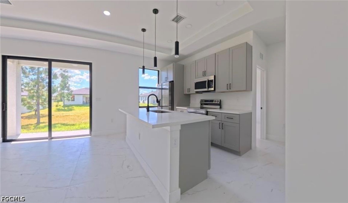 3 Bed SingleFamilyResidence for Sale in Lehigh Acres, photo 4