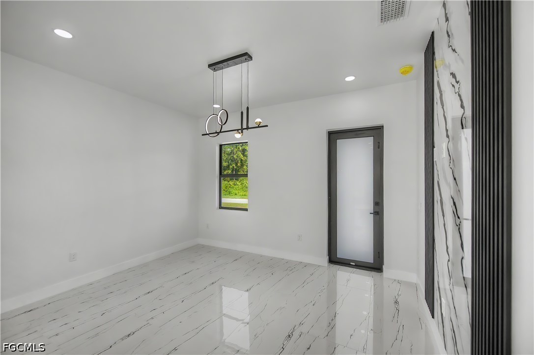 3 Bed SingleFamilyResidence for Sale in Lehigh Acres, photo 4