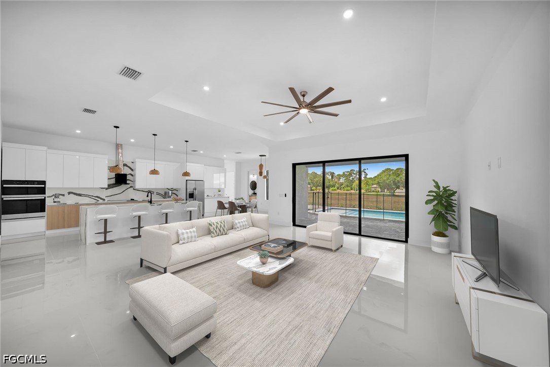 3 Bed Pool Home for Sale in Punta Gorda, photo 4