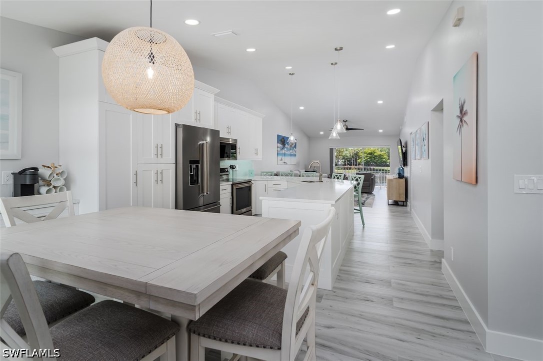 2 Bed Waterfront Home for Sale in Pavilion Club, photo 4