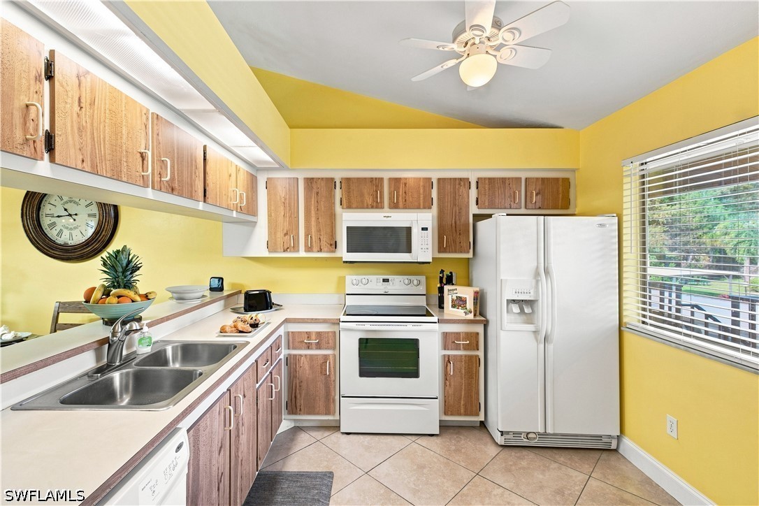 2 Bed Condominium for Sale in Fort Myers, photo 4