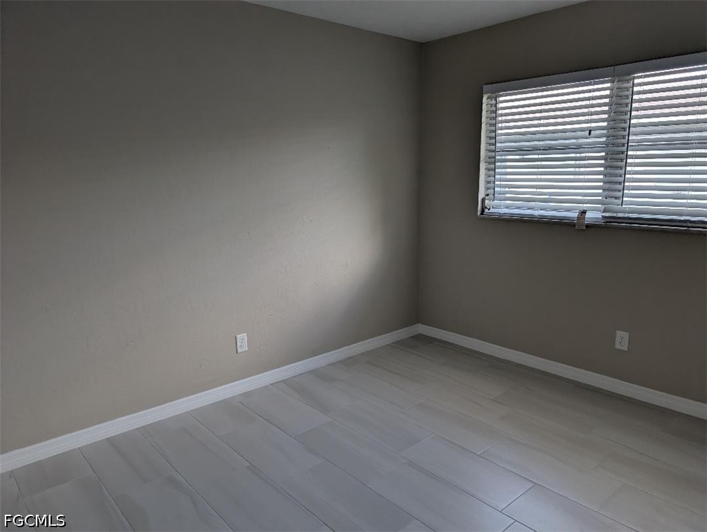 2 Bed Condominium for Sale in Cape Coral, photo 4