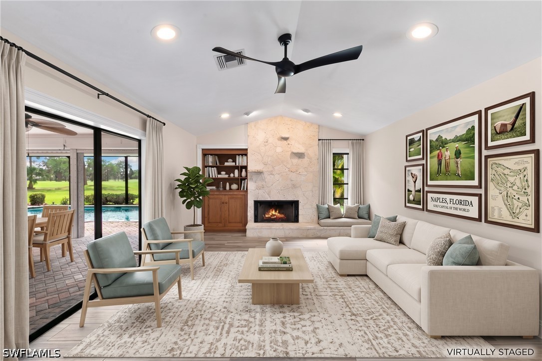 3 Bed Pool Home for Sale in Naples, photo 4