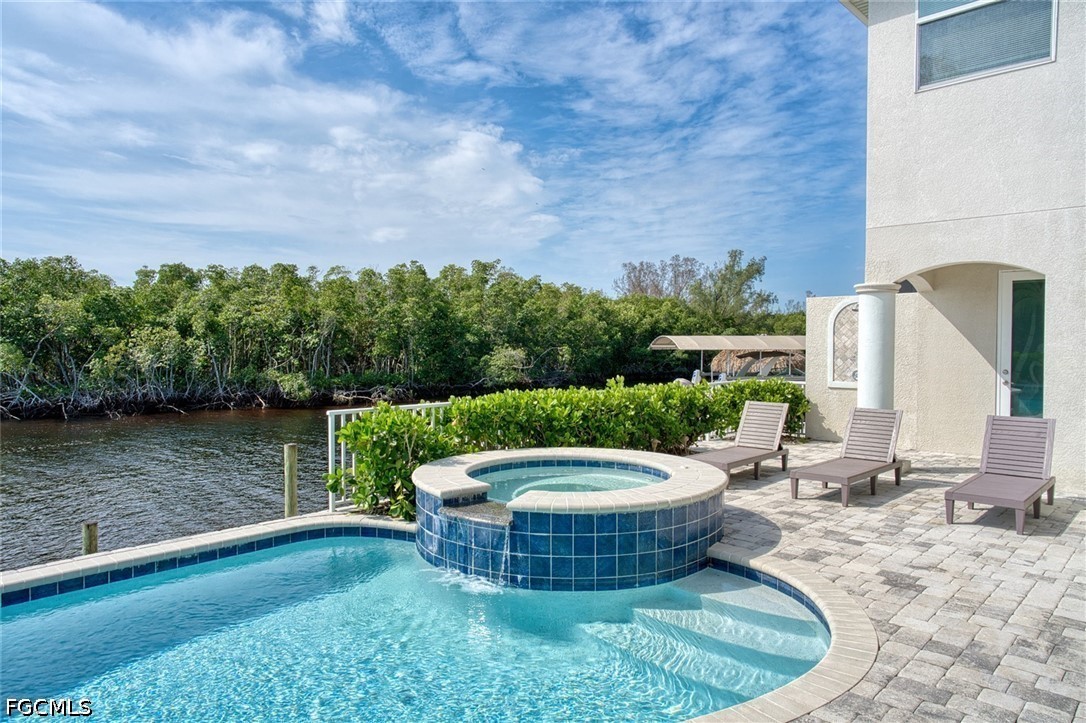 4 Bed Pool Home for Sale in Cape Coral, photo 4