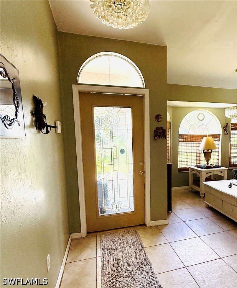 3 Bed Pool Home for Sale in Golden Gate Estates, photo 4