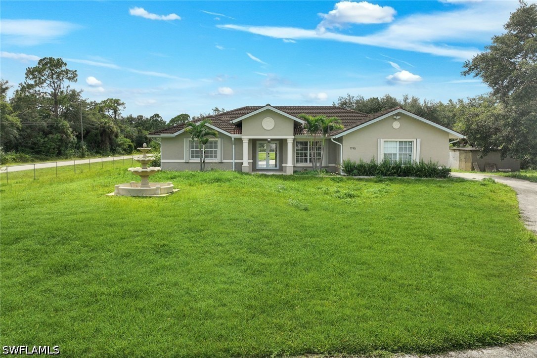 3 Bed Pool Home for Sale in Golden Gate Estates, photo 4