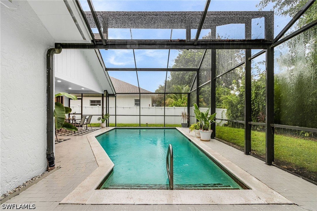4 Bed Pool Home for Sale in Pinewoods, photo 4