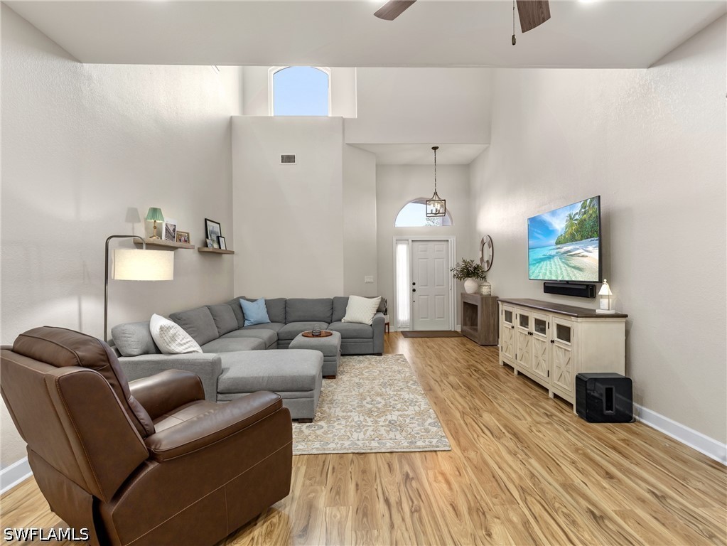 3 Bed SingleFamilyResidence for Sale in Estero, photo 4