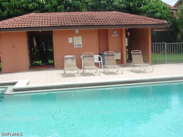 2 Bed Condominium for Sale in Sharondale, photo 4