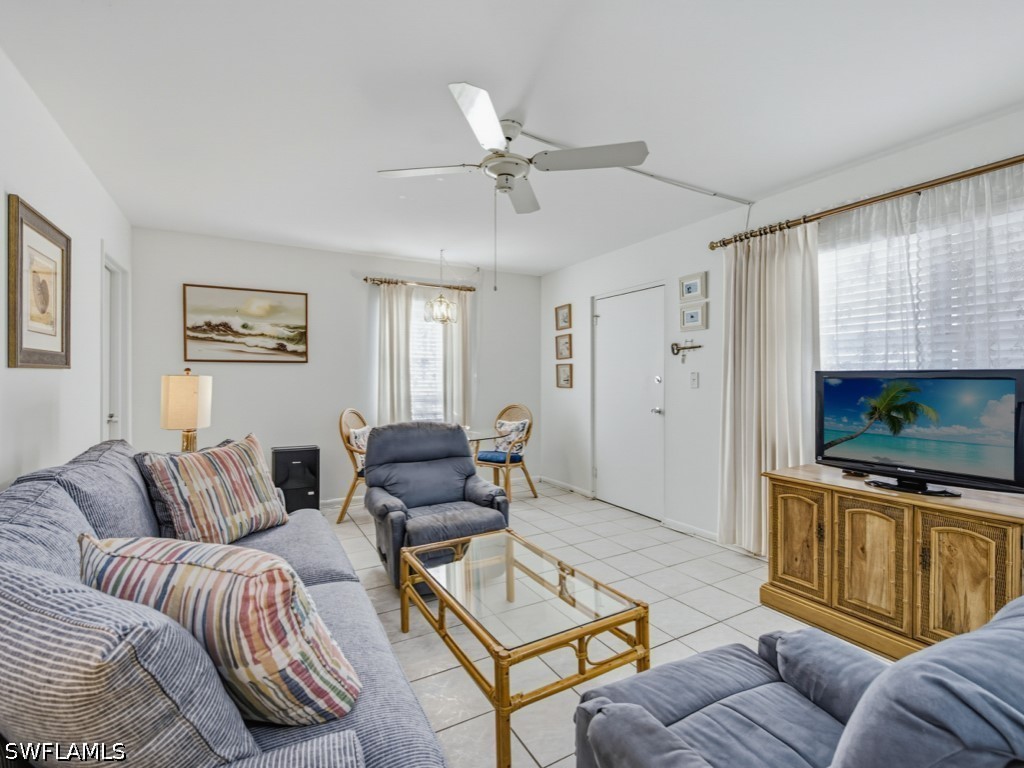 2 Bed Waterfront Home for Sale in Marco Island, photo 4