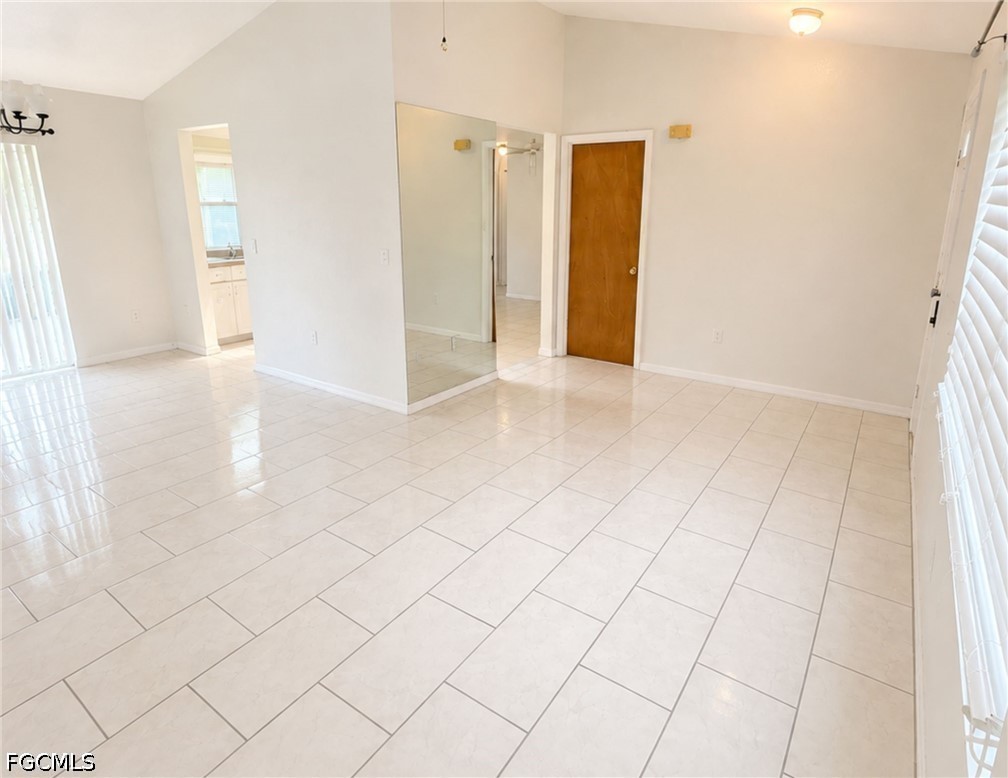 3 Bed SingleFamilyResidence for Sale in Port Charlotte, photo 4