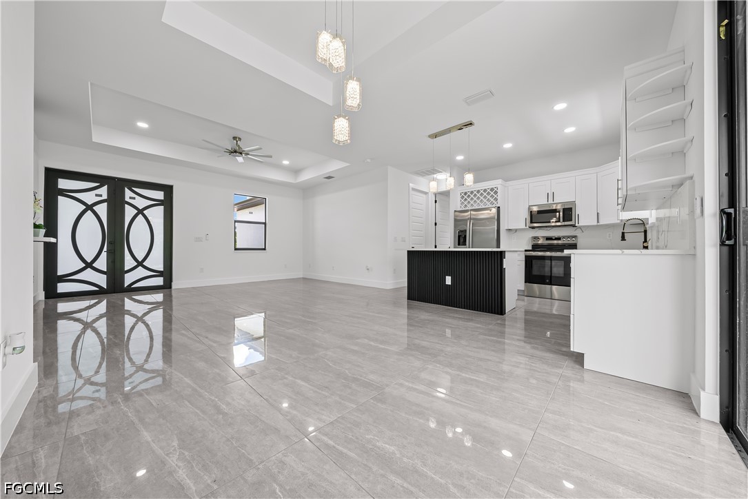 3 Bed SingleFamilyResidence for Sale in Lehigh Acres, photo 4