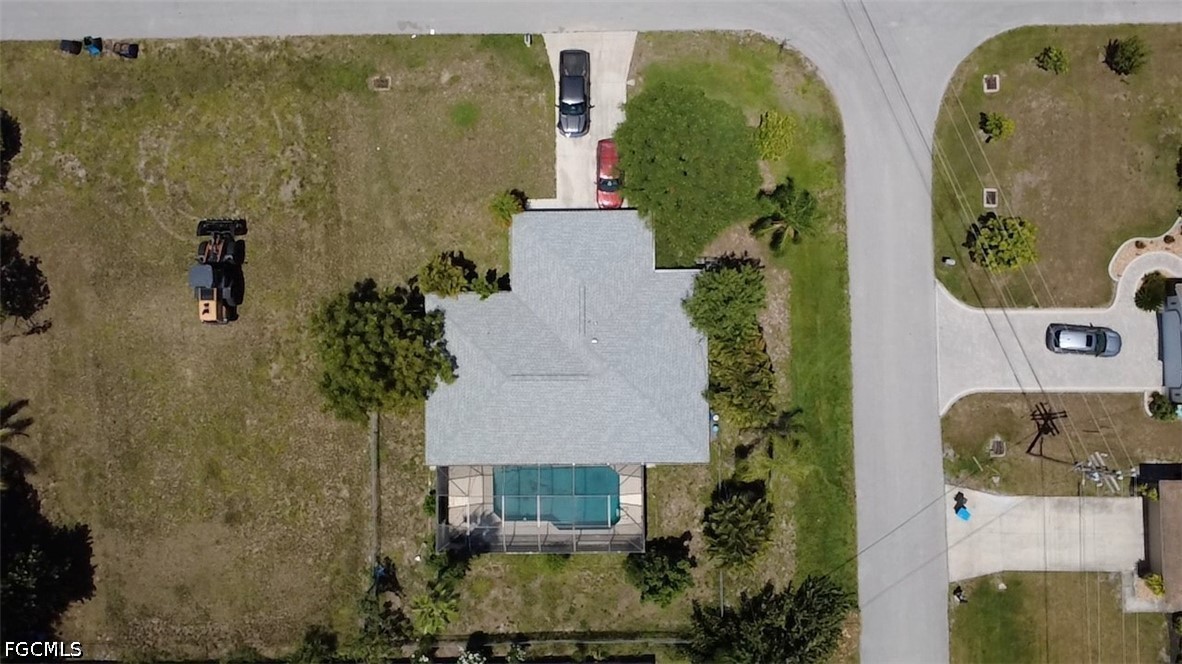 3 Bed Pool Home for Sale in Cape Coral, photo 4