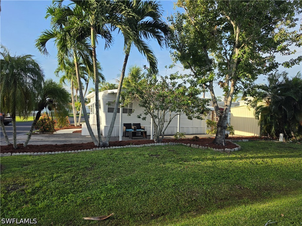 2 Bed ManufacturedHome for Sale in Naples, photo 4