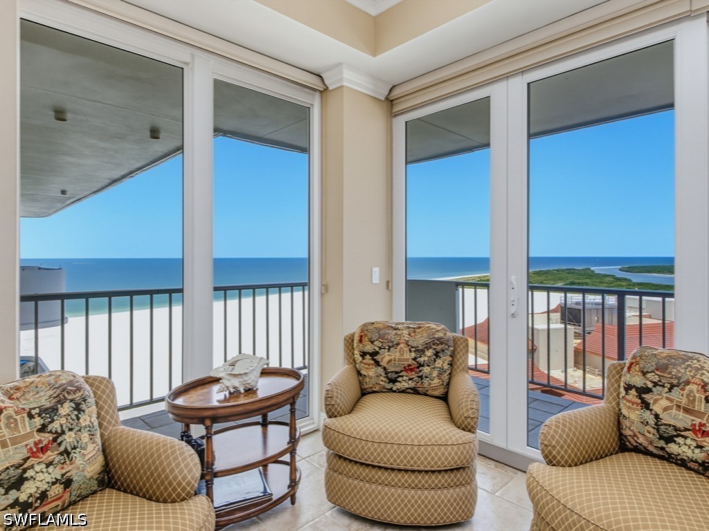 2 Bed Waterfront Home for Sale in Marco Island, photo 4