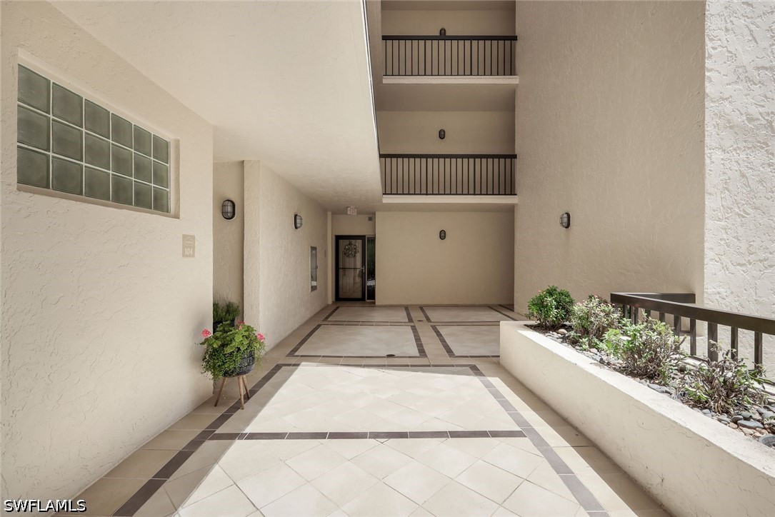 2 Bed Condominium for Sale in Naples, photo 4
