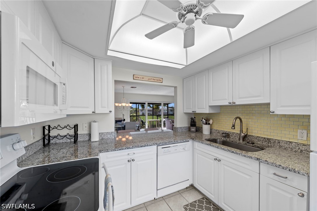 2 Bed Condominium for Sale in Naples, photo 4