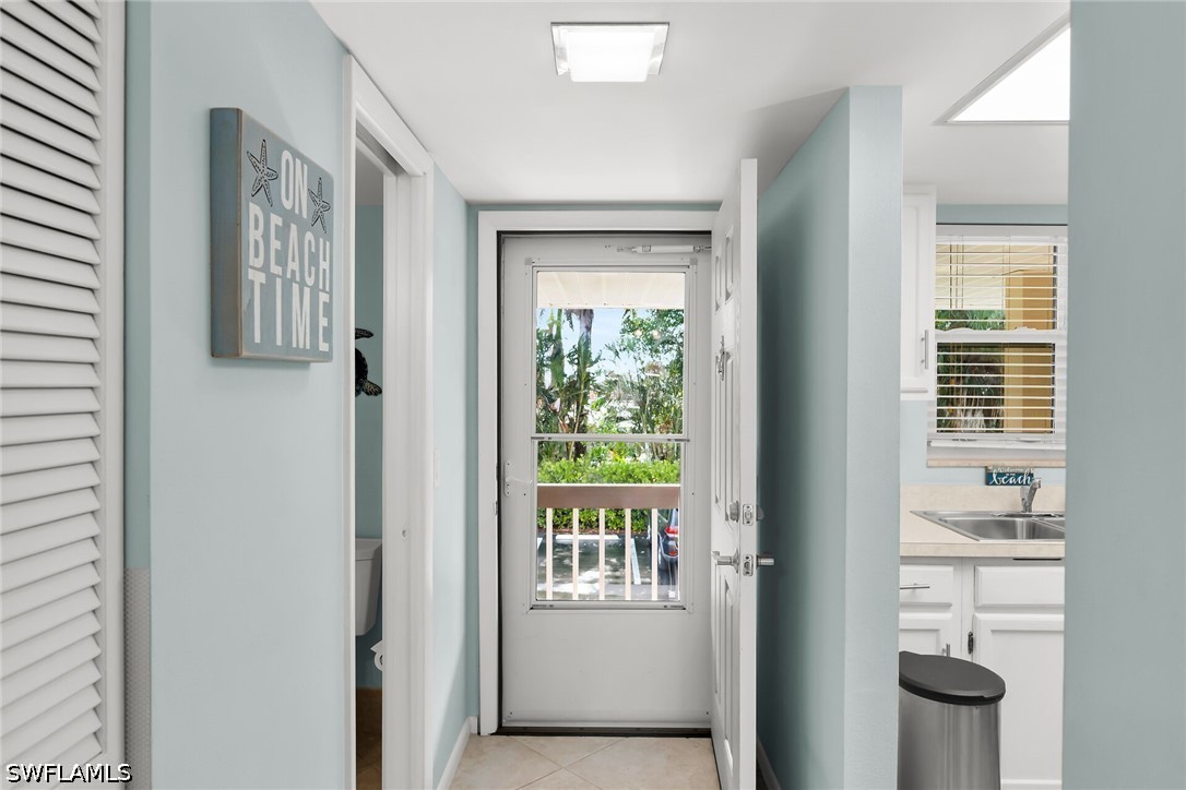 2 Bed Condominium for Sale in Marco Island, photo 4