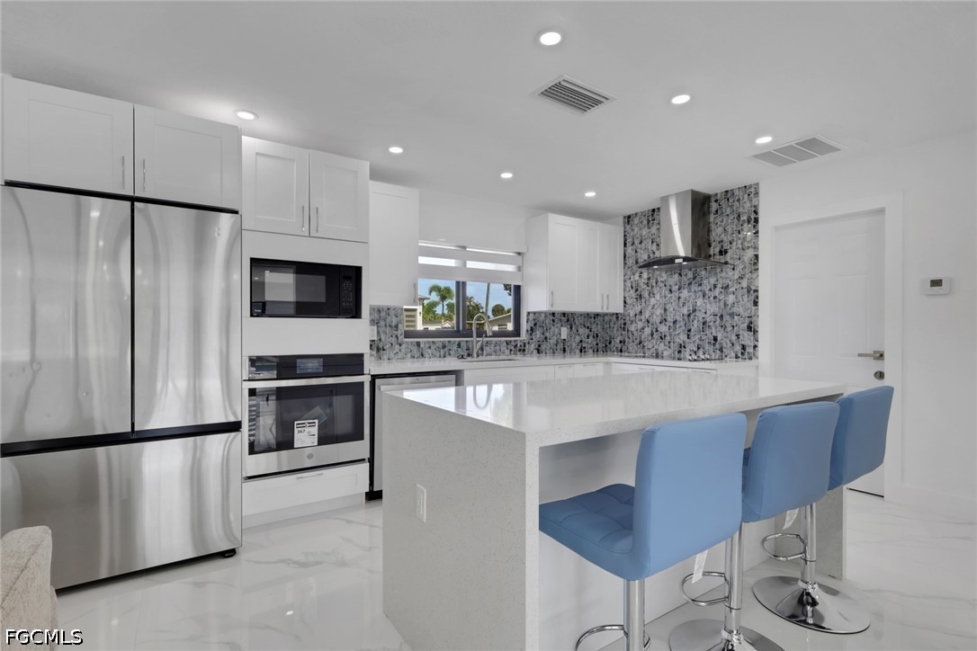 3 Bed Pool Home for Sale in Cape Coral, photo 4