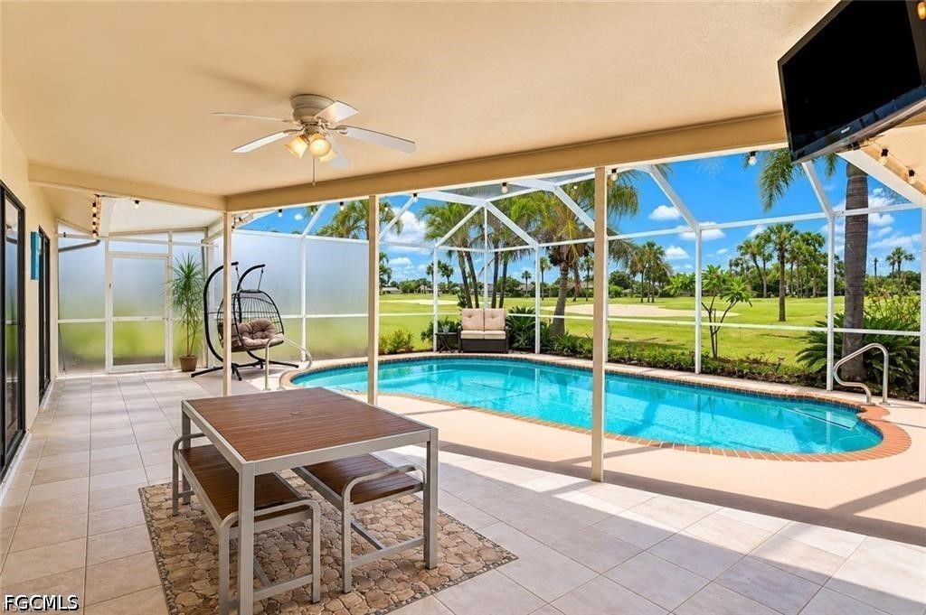 3 Bed Pool Home for Sale in Fort Myers, photo 4