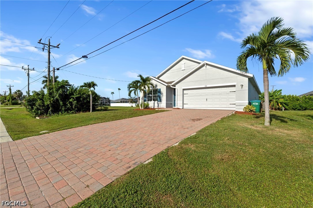 4 Bed SingleFamilyResidence for Sale in Cape Coral, photo 4