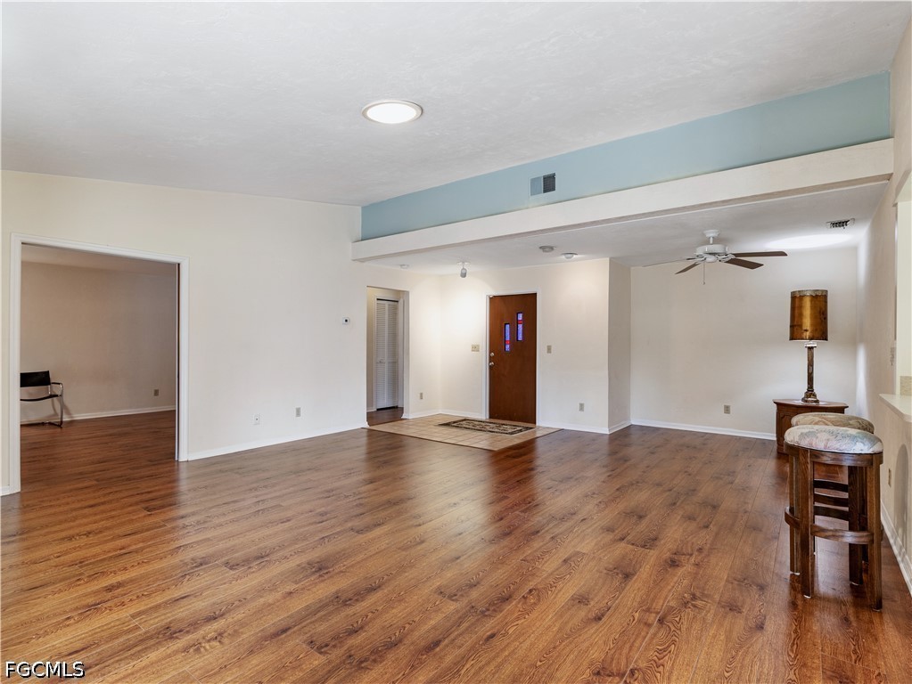 3 Bed Attached for Sale in Fort Myers, photo 4