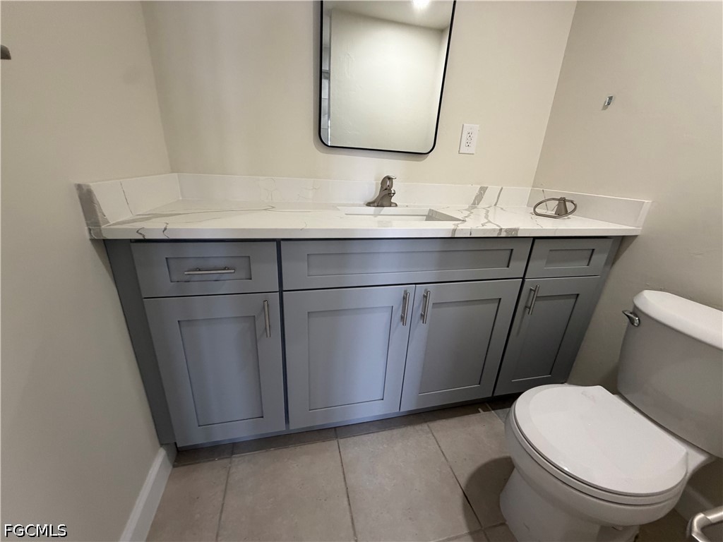 1 Bed Waterfront Home for Sale in Beachwalk Homes, photo 4