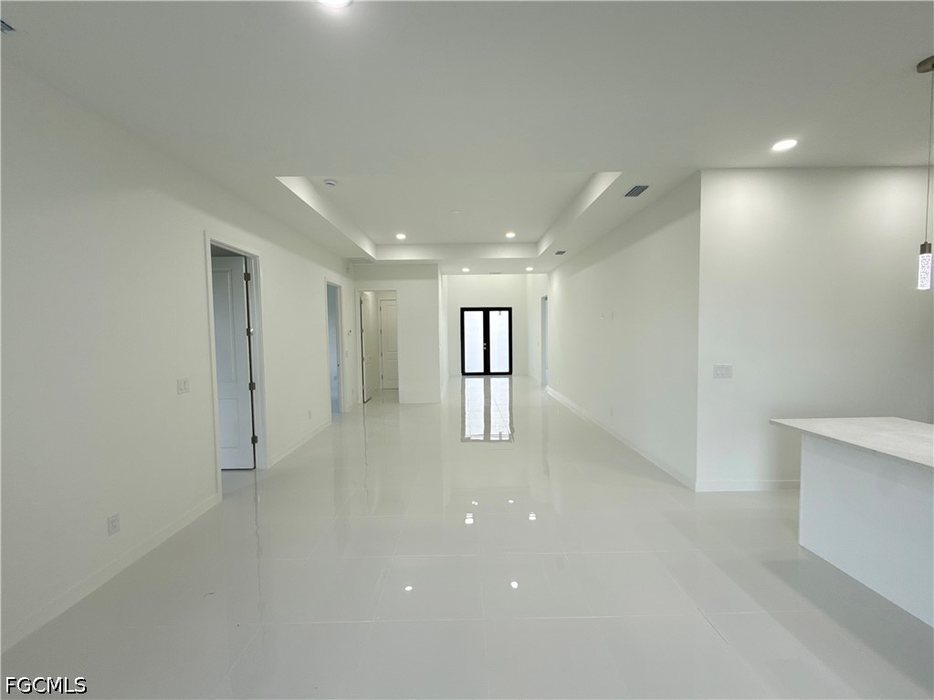 4 Bed SingleFamilyResidence for Sale in Cape Coral, photo 4