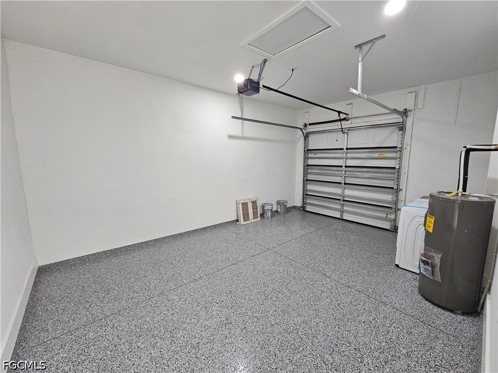 3 Bed Duplex for Sale in Cape Coral, photo 4