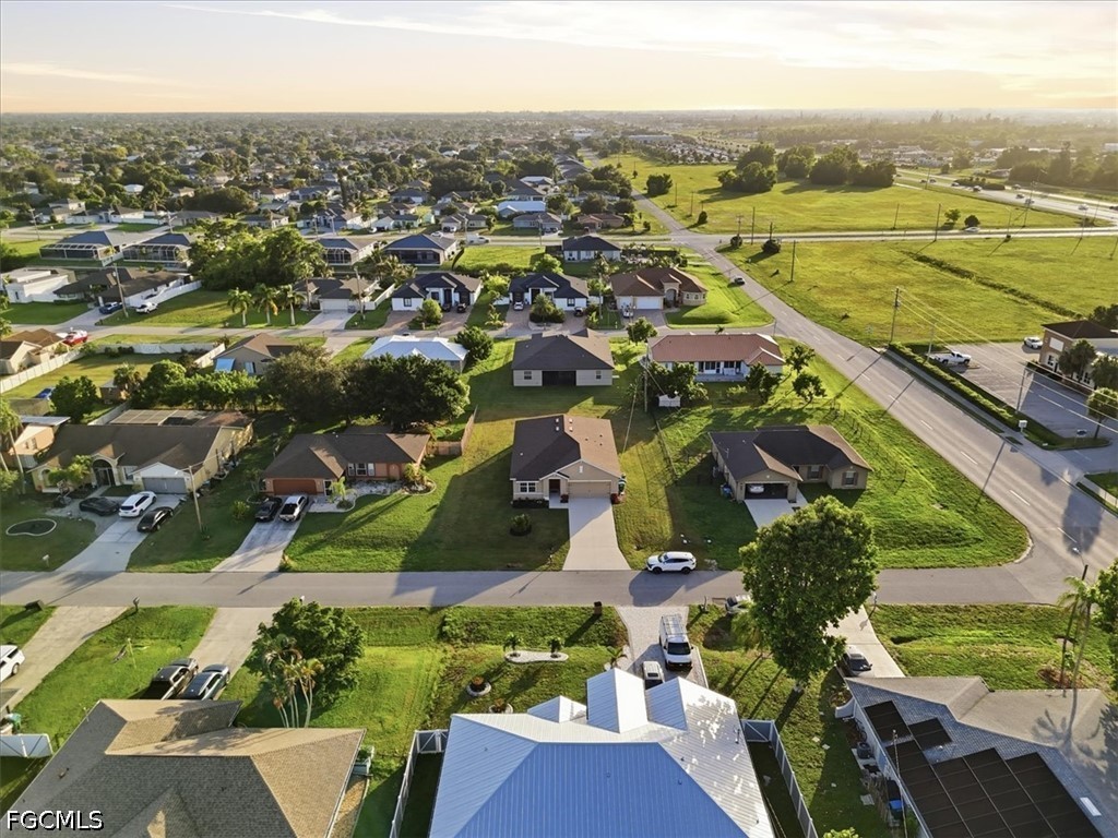 3 Bed SingleFamilyResidence for Sale in Cape Coral, photo 4