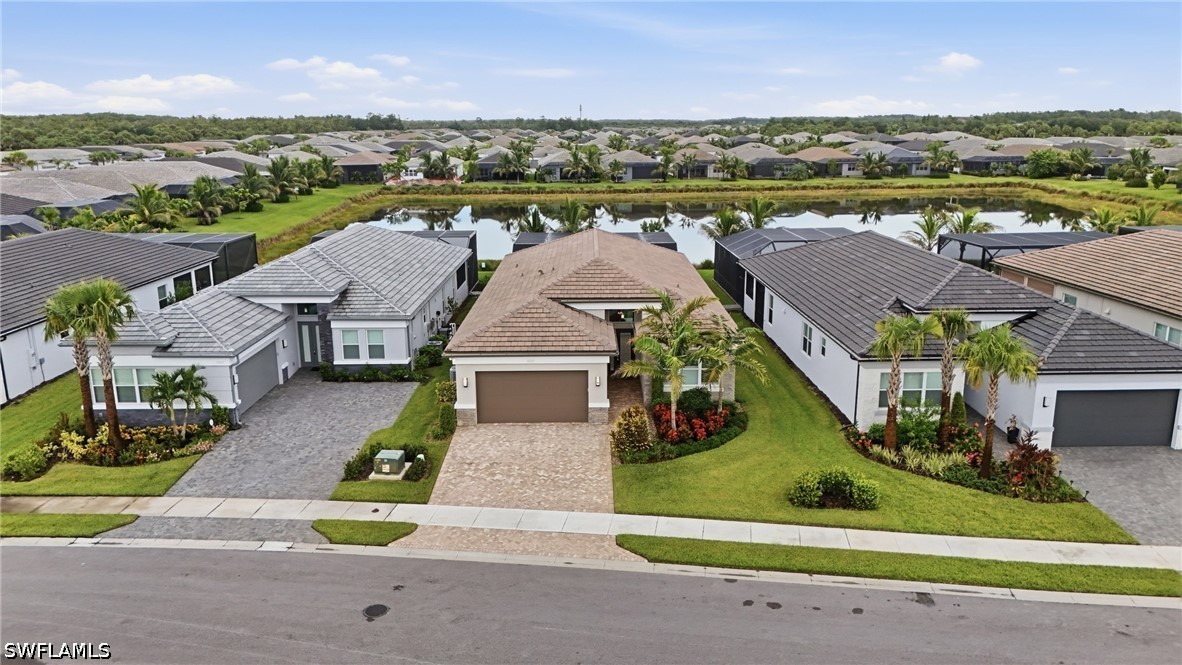 3 Bed Pool Home for Sale in Valencia Trails, photo 4