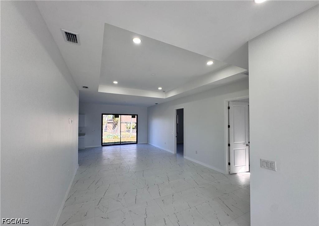 4 Bed SingleFamilyResidence for Sale in Cape Coral, photo 4