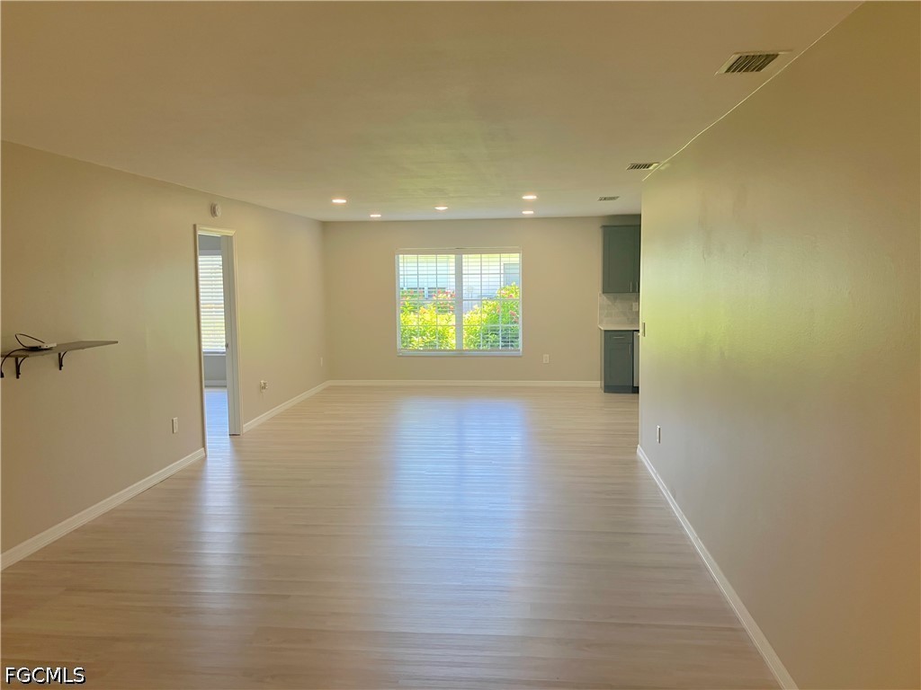 2 Bed Attached for Sale in Brandywine, photo 4
