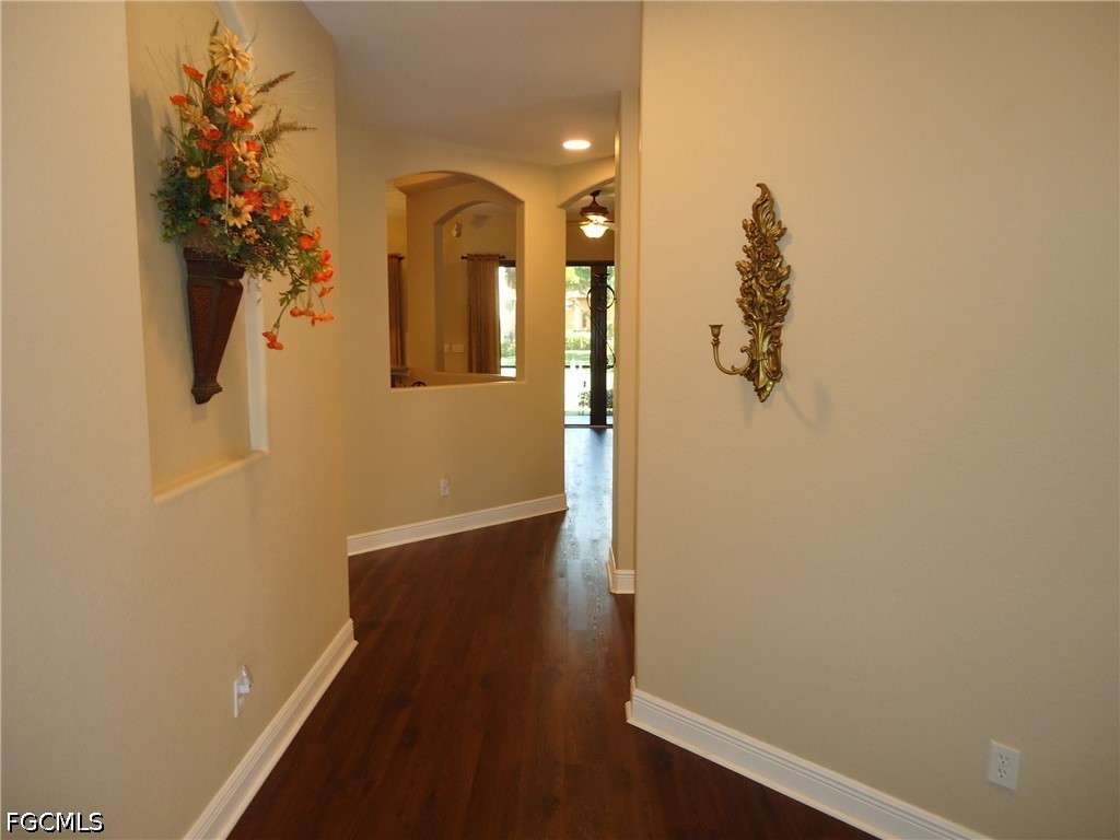 3 Bed Waterfront Home for Sale in Fort Myers, photo 4