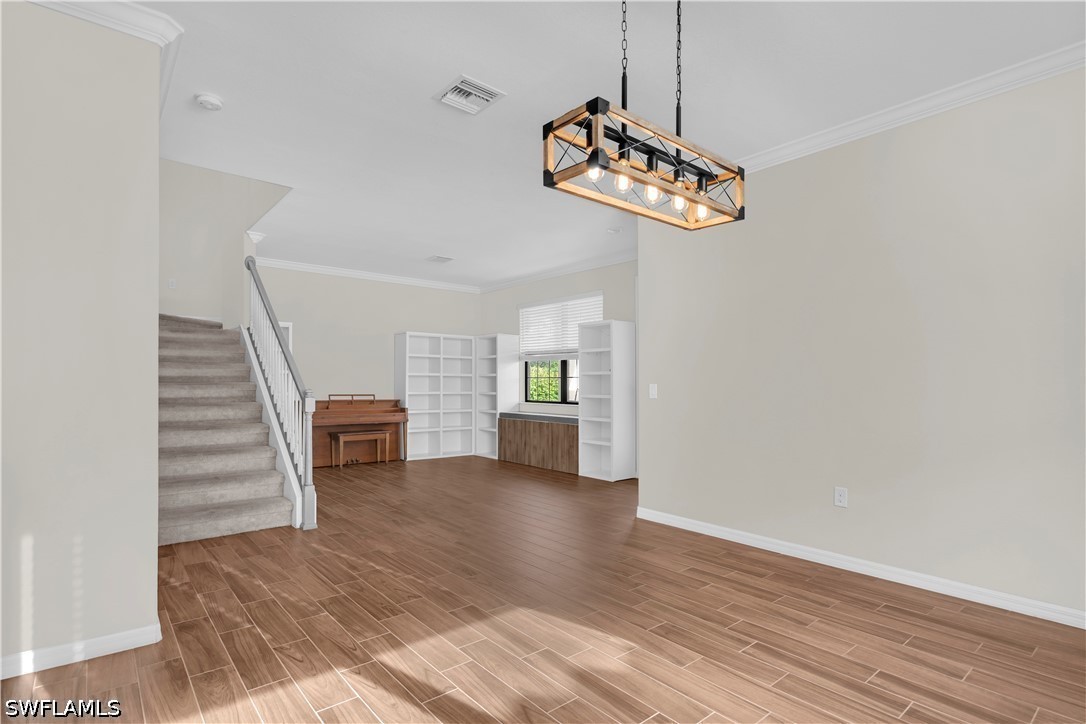 5 Bed SingleFamilyResidence for Sale in Fort Myers, photo 4
